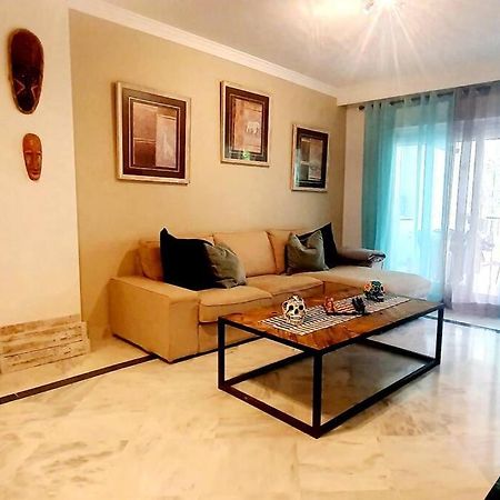 マルベーリャApartamento Deluxe Puerto Banusアパートメント エクステリア 写真