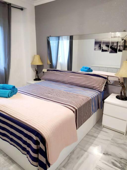 マルベーリャApartamento Deluxe Puerto Banusアパートメント エクステリア 写真